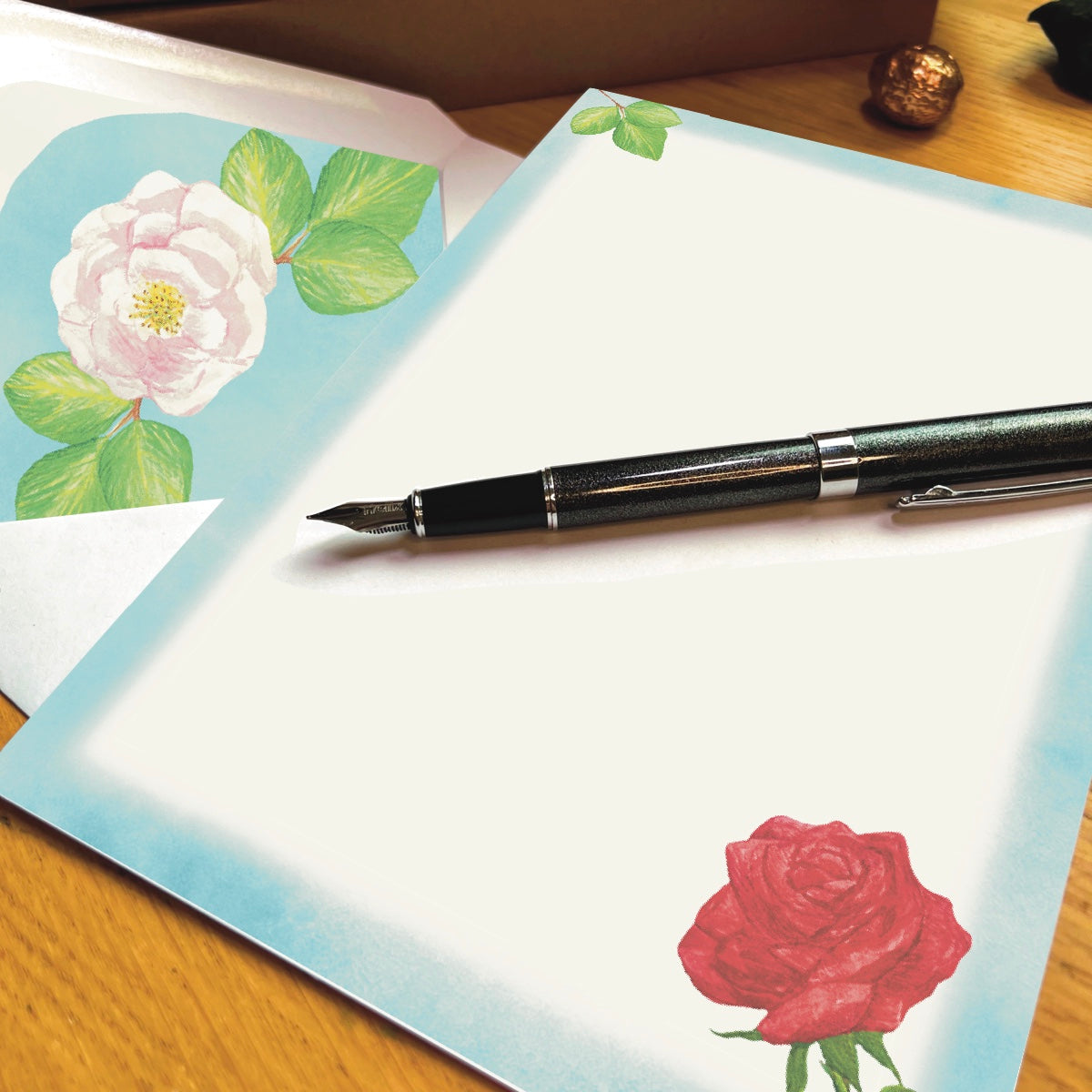 Elegant Rose Letter Writing Set – Timeless Stationery Gift Box