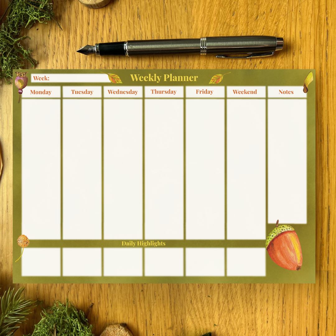 Woodland Walk Weekly Planner Pad in Moss