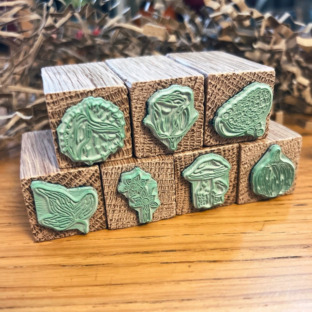 Conker Botanical Stamp | Eco-Friendly Rubber Stamp for Scrapbooking, Card Making & DIY Crafts