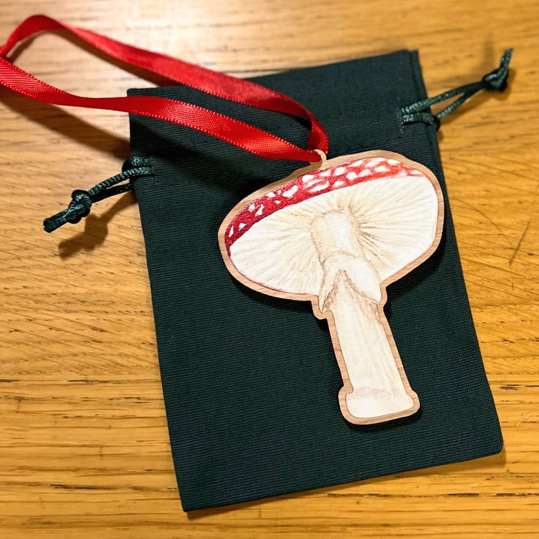 Luxury Winter Wreath Wooden Decoration | Eco-Friendly Handmade Christmas Ornament